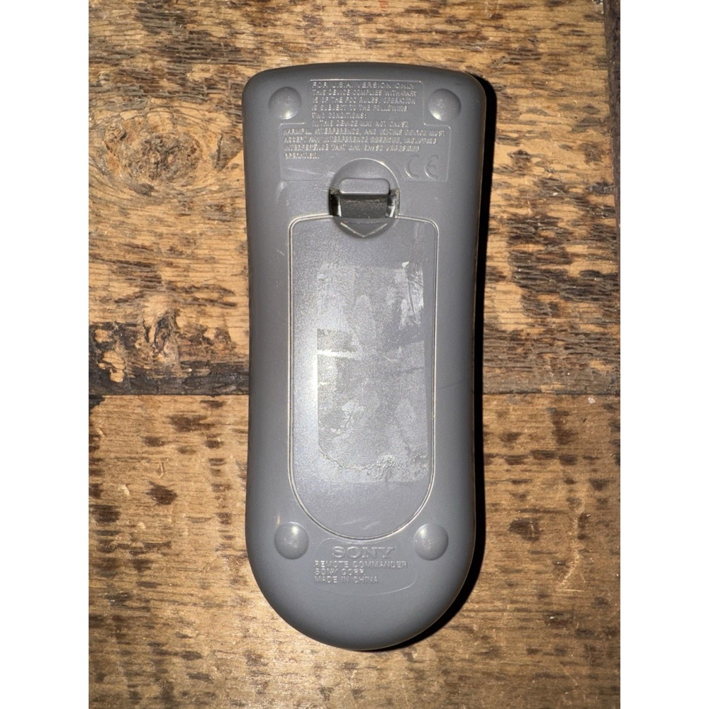 Sony Big Button Universal Programmable Remote Control‎ RM-EZ2 - Picture 3 of 4